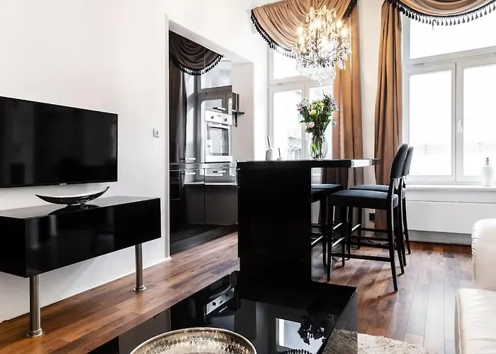 Househost Apartment:Łobzowska 22